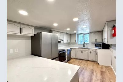 2545 W 3360 S, West Valley, UT 84119 - Photo 3