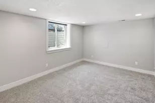 915 S 400 E, Orem, UT 84097 - Photo 27