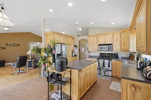 344 W Heber Cv S, Grantsville, UT 84029 - Photo 11