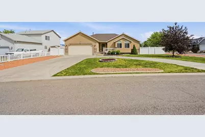 344 W Heber Cv S, Grantsville, UT 84029 - Photo 1