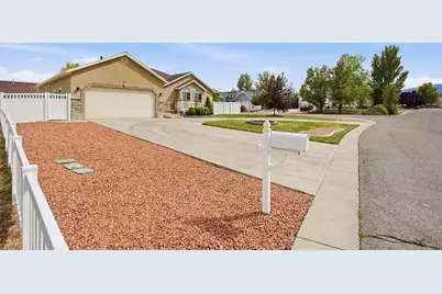 344 W Heber Cv S, Grantsville, UT 84029 - Photo 3
