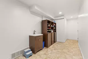 1319 W 650 S, Syracuse, UT 84075 - Photo 37