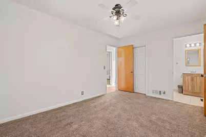 601 W La Salle Dr S, Murray, UT 84123 - Photo 53