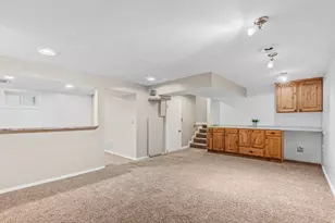 601 W La Salle Dr S, Murray, UT 84123 - Photo 37