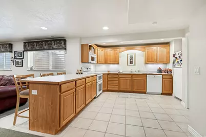 1238 W Trimble Ln, West Jordan, UT 84088 - Photo 33