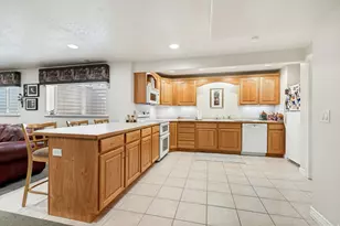 1238 W Trimble Ln, West Jordan, UT 84088 - Photo 33