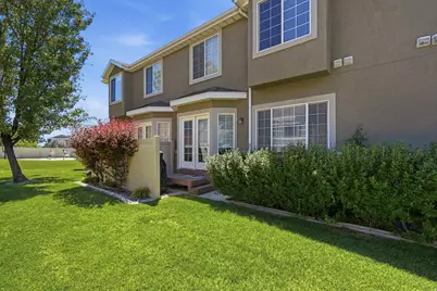 264 E July Ln, Saratoga Springs, UT 84045 - Photo 27