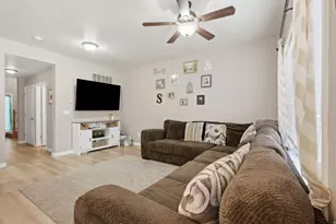 264 E July Ln, Saratoga Springs, UT 84045 - Photo 5