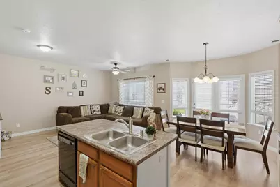 264 E July Ln, Saratoga Springs, UT 84045 - Photo 7