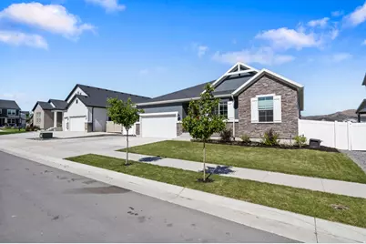 5420 N Cliffrose Dr, Eagle Mountain, UT 84005 - Photo 3
