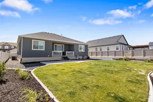 5420 N Cliffrose Dr, Eagle Mountain, UT 84005 - Photo 33