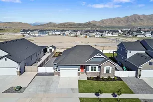 5420 N Cliffrose Dr, Eagle Mountain, UT 84005 - Photo 7