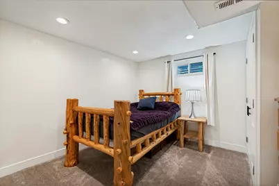 7222 S Robin Way W, West Jordan, UT 84084 - Photo 25
