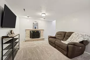 2120 W Robin Way S, West Jordan, UT 84084 - Photo 17
