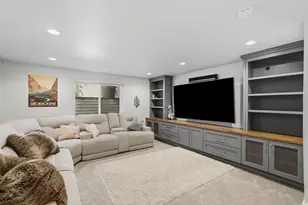 362 S 400 E, Centerville, UT 84014 - Photo 43