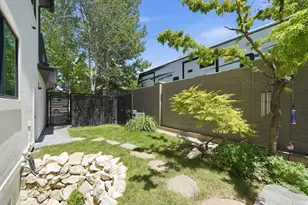 2320 E Caprice Ct S, Holladay, UT 84124 - Photo 15
