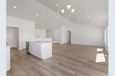 1423 N Harper Way #220, Tooele, UT 84074 - Photo 9