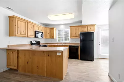 1689 S 1055 E, Ogden, UT 84404 - Photo 7