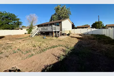 669 W 725 N, Clearfield, UT 84015 - Photo 41