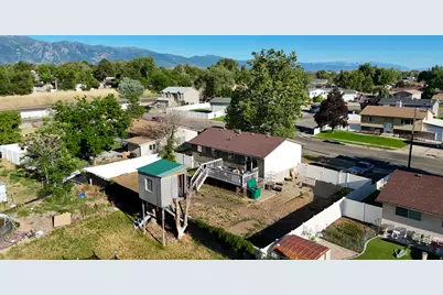 669 W 725 N, Clearfield, UT 84015 - Photo 3