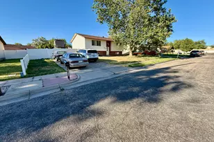 669 W 725 N, Clearfield, UT 84015 - Photo 1