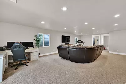 464 S Harmony Dr, Layton, UT 84041 - Photo 23