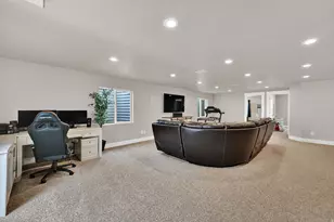 464 S Harmony Dr, Layton, UT 84041 - Photo 23