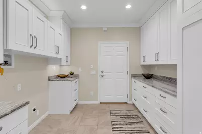 811 N Grandridge Dr, Salt Lake City, UT 84103 - Photo 21