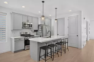 2402 N Sunmore Wy, Lehi, UT 84043 - Photo 15