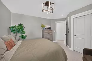 2402 N Sunmore Wy, Lehi, UT 84043 - Photo 31