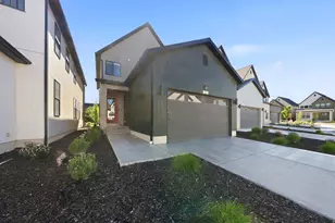 2402 N Sunmore Wy, Lehi, UT 84043 - Photo 47
