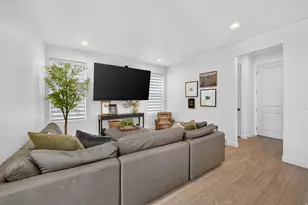 2402 N Sunmore Wy, Lehi, UT 84043 - Photo 9
