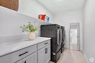 2402 N Sunmore Wy, Lehi, UT 84043 - Photo 29