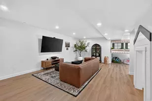 2402 N Sunmore Wy, Lehi, UT 84043 - Photo 39