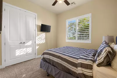 2069 N Coral Dr, Washington, UT 84780 - Photo 15