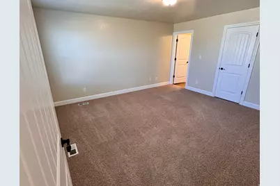 2889 E Somerset Dr, Spanish Fork, UT 84660 - Photo 13