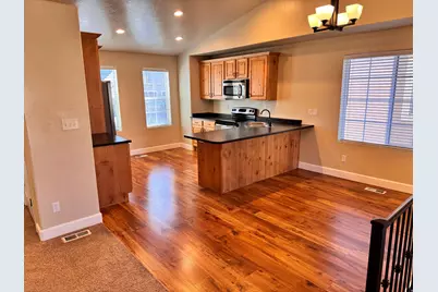 2889 E Somerset Dr, Spanish Fork, UT 84660 - Photo 9