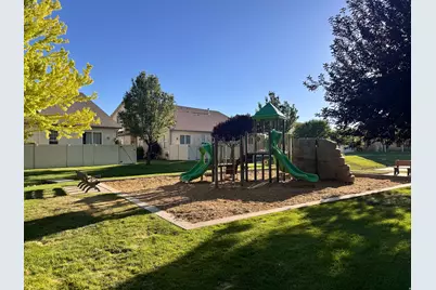 2889 E Somerset Dr, Spanish Fork, UT 84660 - Photo 21