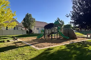 2889 E Somerset Dr, Spanish Fork, UT 84660 - Photo 21