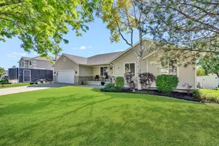 7859 S Abercrombie Ln W, West Jordan, UT 84088 - Photo 3