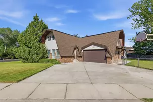 9892 N Hidden Dr, Highland, UT 84003 - Photo 11