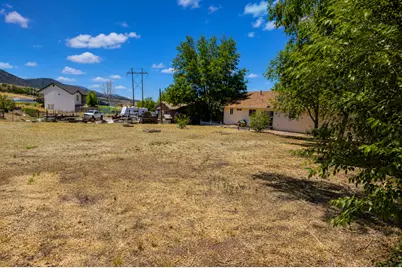 4550 Pioneeer Dr N, Enoch, UT 84721 - Photo 15