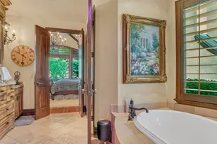 8283 S Bavarian Ct E, Cottonwood Heights, UT 84093 - Photo 29
