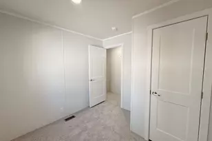 75 W 250 N, Clearfield, UT 84015 - Photo 9