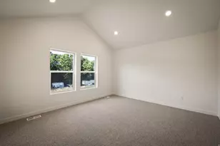1062 W Linden Ln, Woods Cross, UT 84087 - Photo 9