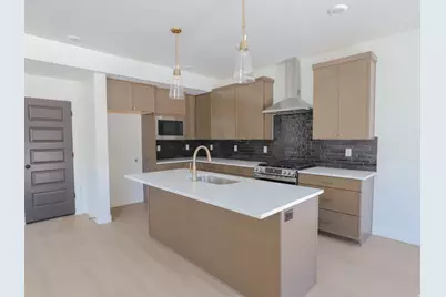 1062 W Linden Ln #37, Woods Cross, UT 84087 - Photo 3