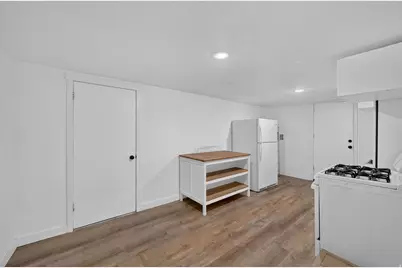 220 E Greenwood Ave, Midvale, UT 84047 - Photo 23