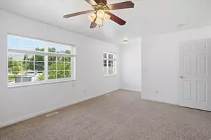 239 N 300 W, Smithfield, UT 84335 - Photo 15