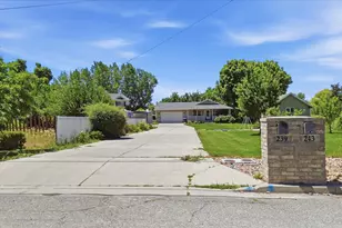 239 N 300 W, Smithfield, UT 84335 - Photo 23
