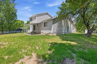 239 N 300 W, Smithfield, UT 84335 - Photo 23